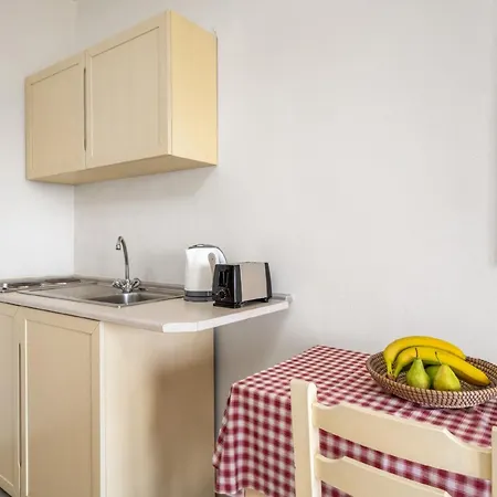 Evi & Pefkos Отель Pefki (Rhodes)