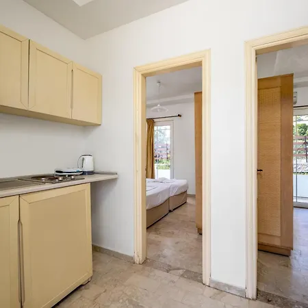 Evi & Pefkos * Pefki (Rhodes)