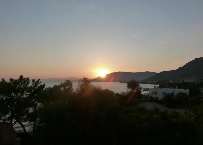 Hotel Evi & Pefkos *