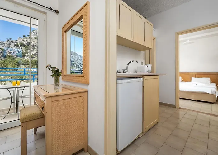 Hotel Evi & Pefkos *