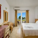 Evi & Pefkos * Pefki (Rhodes)