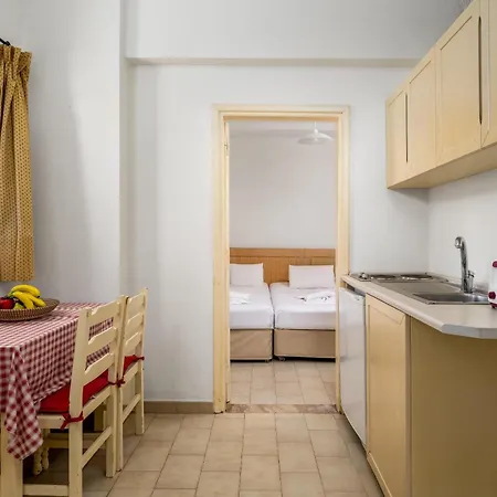 Hotel Evi & Pefkos *