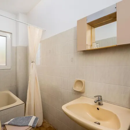 Evi & Pefkos Hotel *