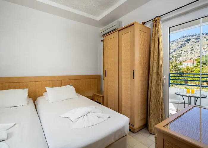 Evi & Pefkos Otel Pefki