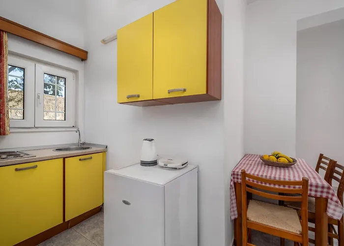 Evi & Pefkos ホテル *